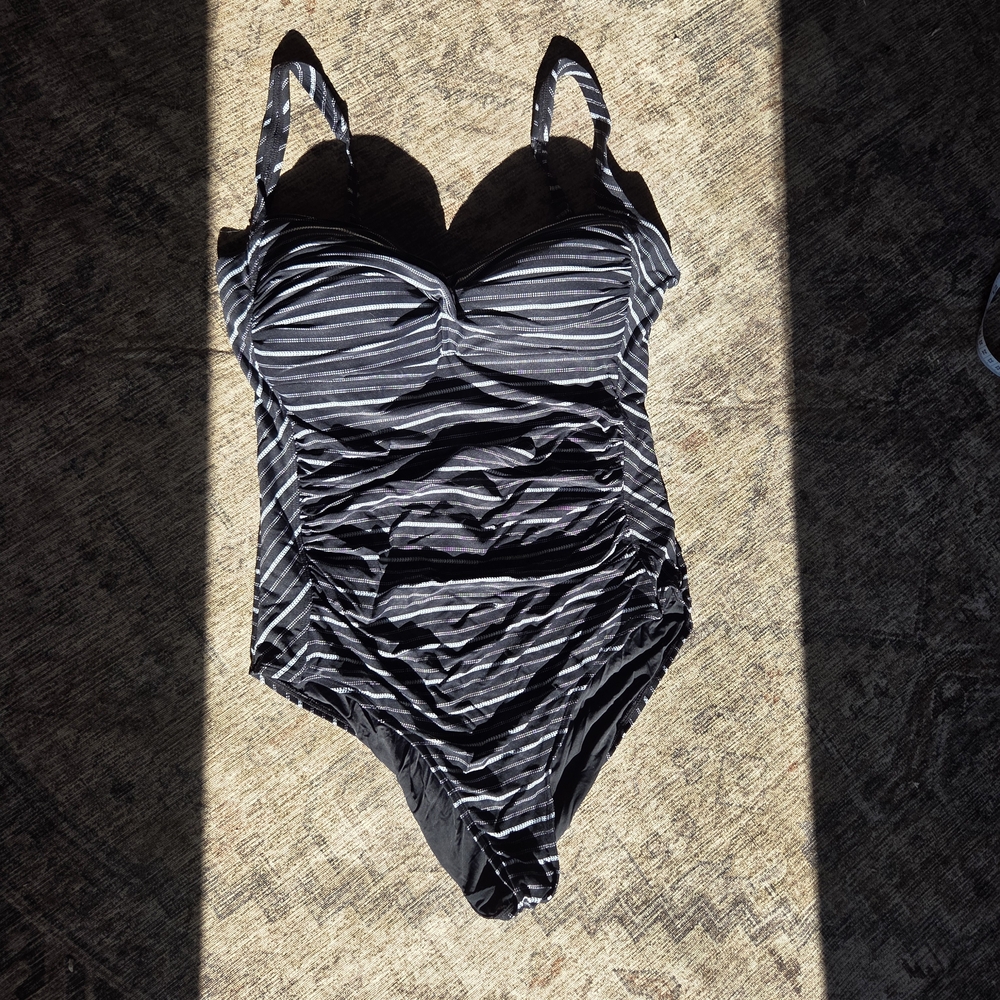 Nip Tuck Striped Black and White Swimsuit NWOT